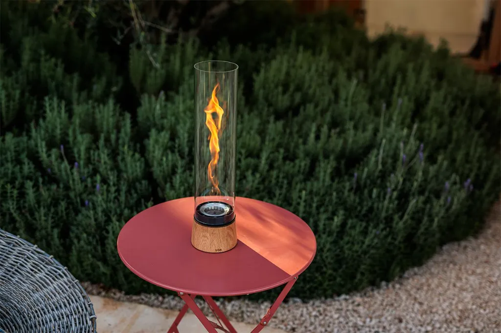 00940_SPIN-air-1200-Tischfeuer-Eiche-natur-atmo-12-pdp_1920x1920.webp