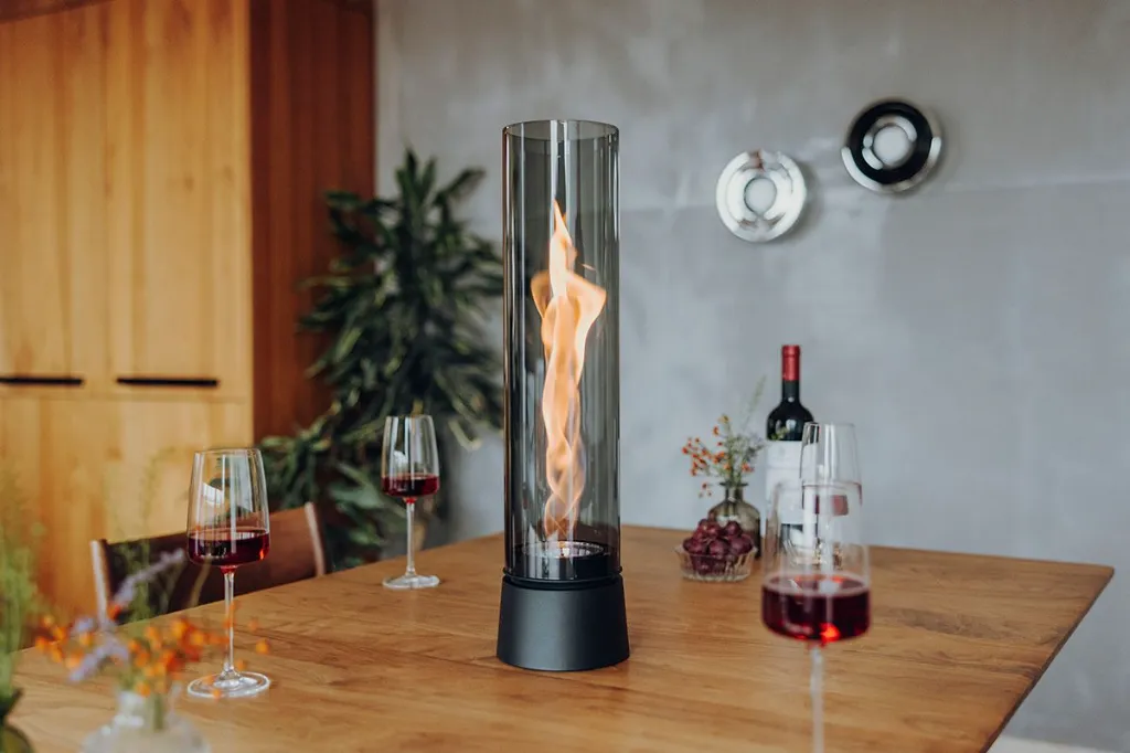 00977_SPIN-air-1200-Tischfeuer-Emaille-all-black-atmo-04-pdp_1920x1920.webp