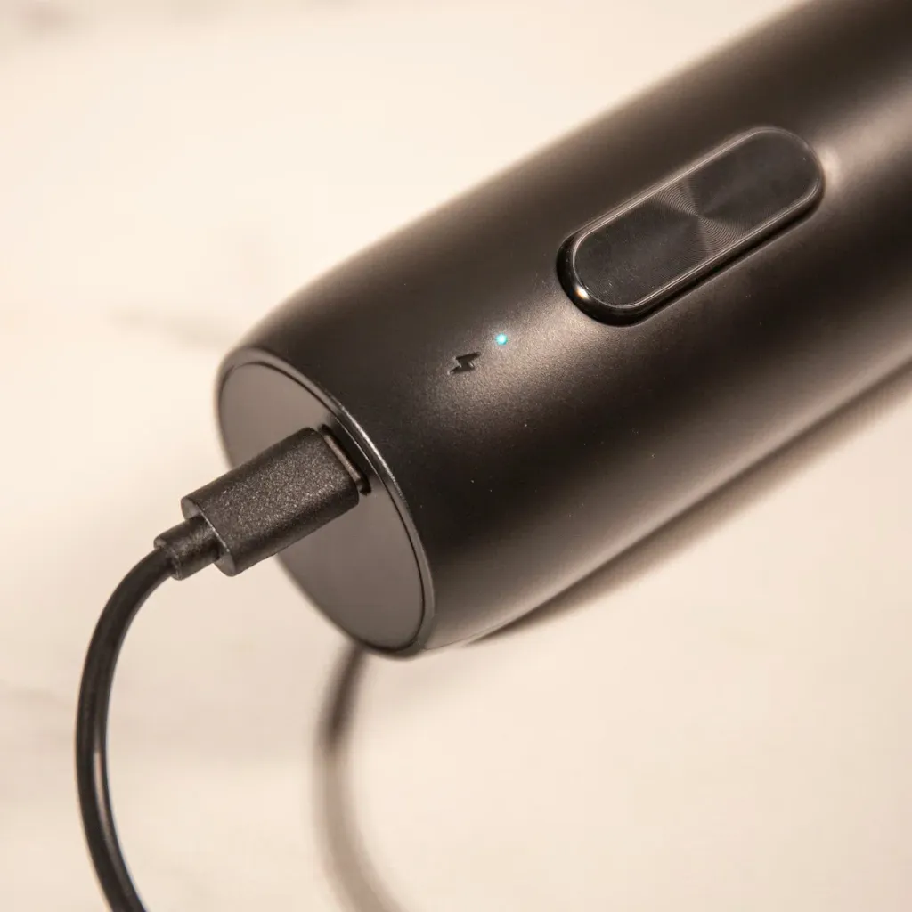 ElectricWineOpener_recharge.webp