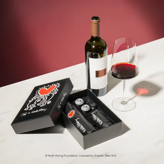 KeithHaring_ElectricWineSet_Products_Pack_45A4800_Square.webp