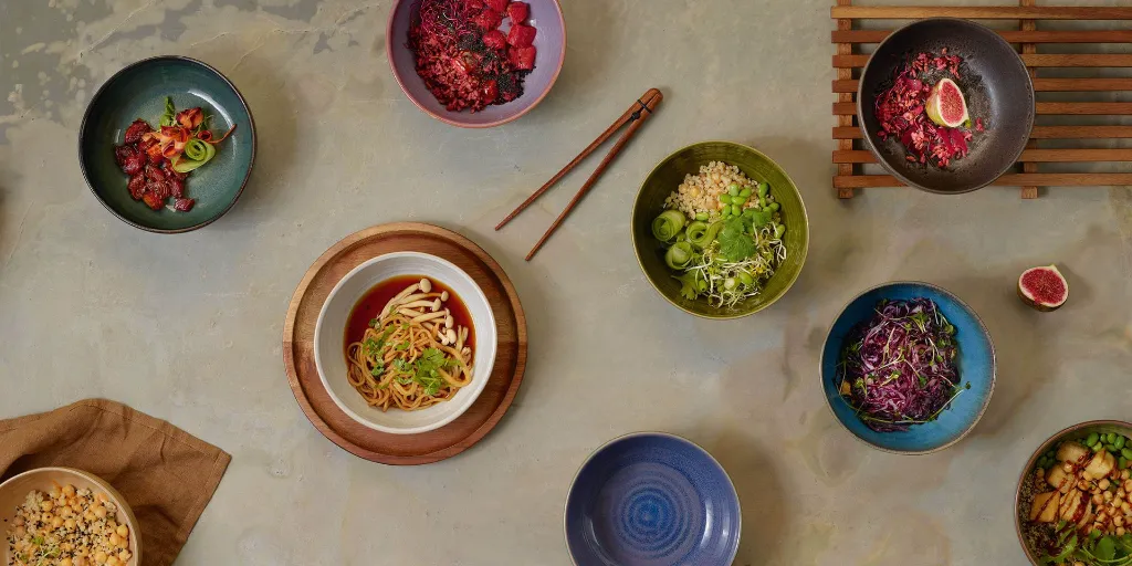 Poke-Bowls-oben-web_63a64bf7-a83e-4d3f-8cbb-e10d01ca4c7f.webp